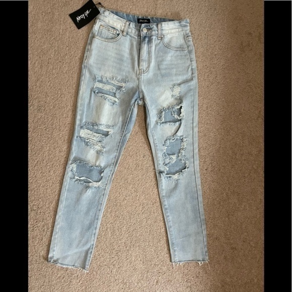 Nasty Gal light wash distressed jeans size 8 UK size 4 US NWT - Picture 3 of 9
